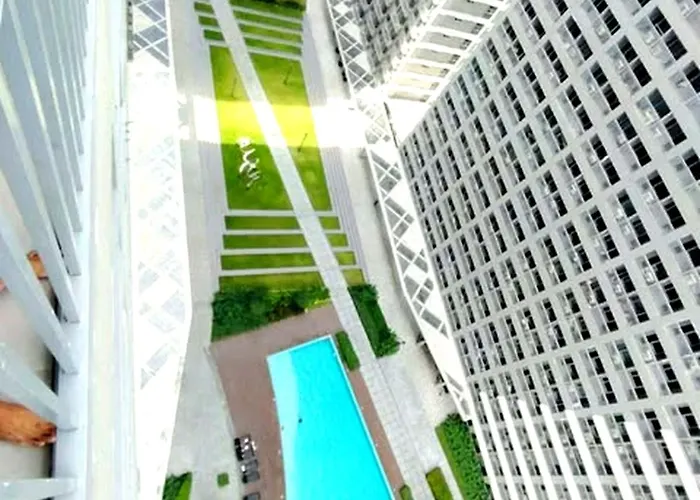 Apartamento Fame Staycation, Walk To Megamall, Greenfield Manila